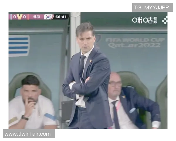 从绿茵场到教练席退役足球明星的执教之路与挑战